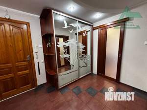 2-к квартира, вторичка, 64м2, 1/10 этаж