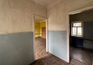 2-к квартира, вторичка, 36м2, 1/1 этаж