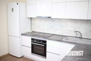 2-к квартира, вторичка, 61м2, 15/19 этаж