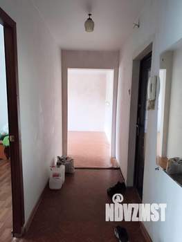 2-к квартира, вторичка, 43м2, 1/9 этаж