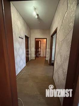 2-к квартира, вторичка, 63м2, 3/18 этаж