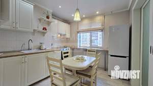 2-к квартира, вторичка, 57м2, 10/17 этаж