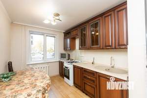 3-к квартира, вторичка, 66м2, 1/9 этаж