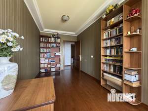 3-к квартира, вторичка, 101м2, 11/16 этаж