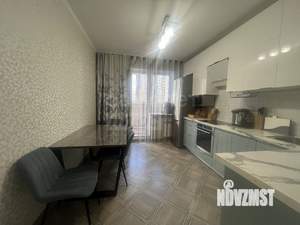 3-к квартира, вторичка, 90м2, 2/17 этаж