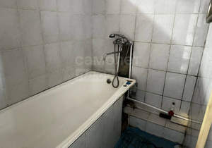3-к квартира, вторичка, 61м2, 5/5 этаж