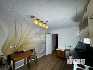 2-к квартира, вторичка, 50м2, 1/9 этаж