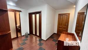 2-к квартира, вторичка, 64м2, 1/10 этаж