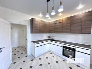 2-к квартира, вторичка, 63м2, 1/14 этаж