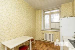 2-к квартира, вторичка, 62м2, 1/10 этаж