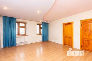 3-к квартира, вторичка, 70м2, 1/2 этаж