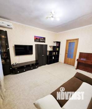 3-к квартира, вторичка, 70м2, 1/1 этаж