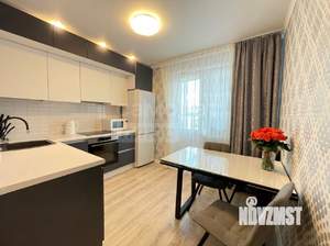2-к квартира, вторичка, 58м2, 8/17 этаж